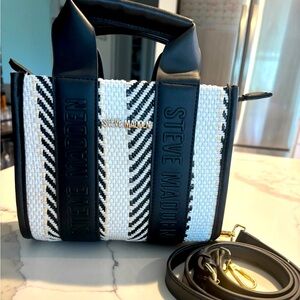 Like new Steve Madden small tote. Only used once.
